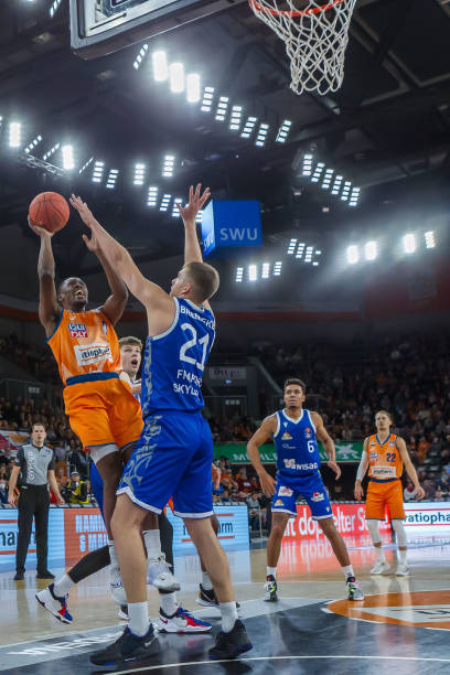 他们在小组 他们在小组